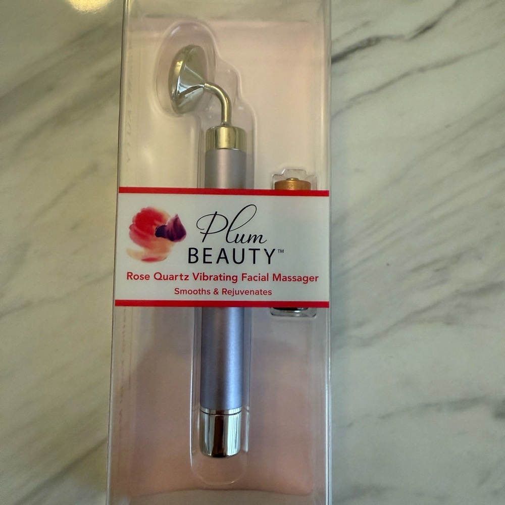 NIB Plum Beauty Rose Quartz Facial Massager